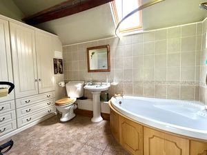 Downstairs Bathroom- click for photo gallery